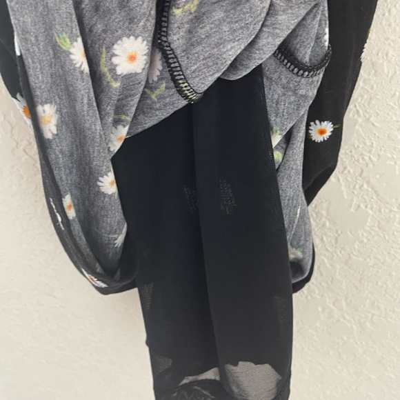 Alice+Olivia NWT Tossed Daisy Midi Dress Size 0 3/4 sleeve Black Mesh Lined - Picture 10 of 16